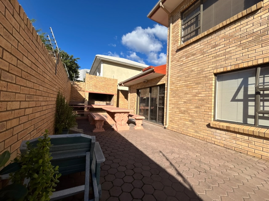 4 Bedroom Property for Sale in Diaz Beach Western Cape